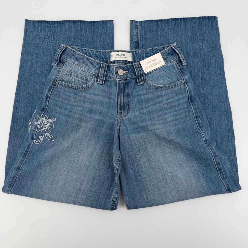 Hollister Low Rise Super Baggy Floral Embroidery Size 4 Long